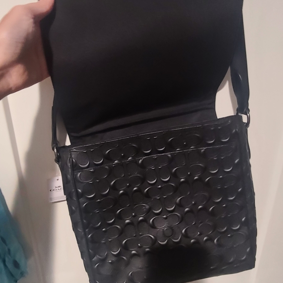 Coach Messenger Bag - Picture 2 of 4